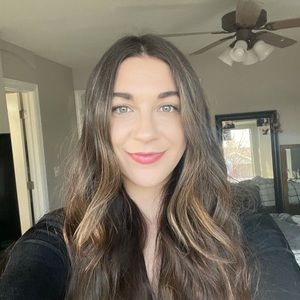 Meet your Posher, Sierra